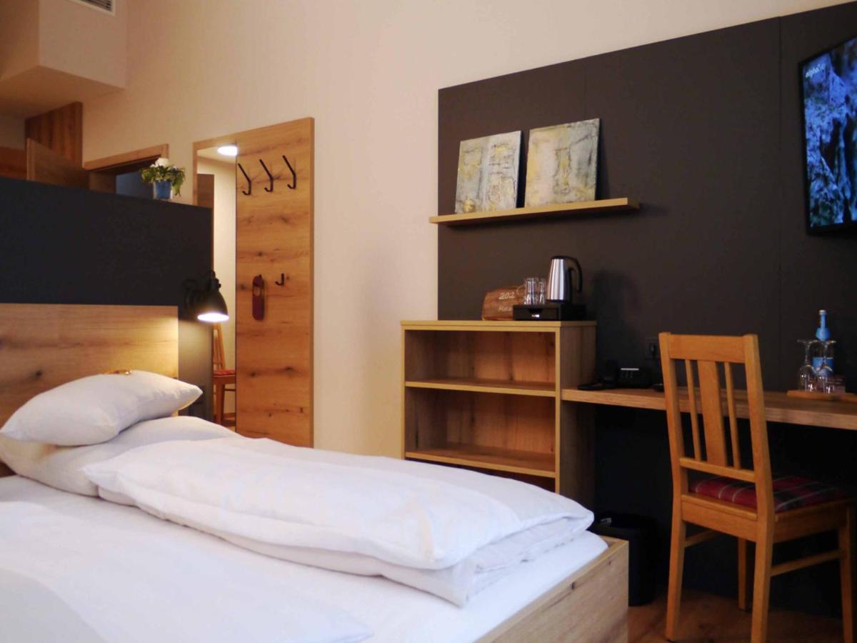 Da'Sporrer Hotel & Wirtshaus Neunburg vorm Wald Zewnętrze zdjęcie